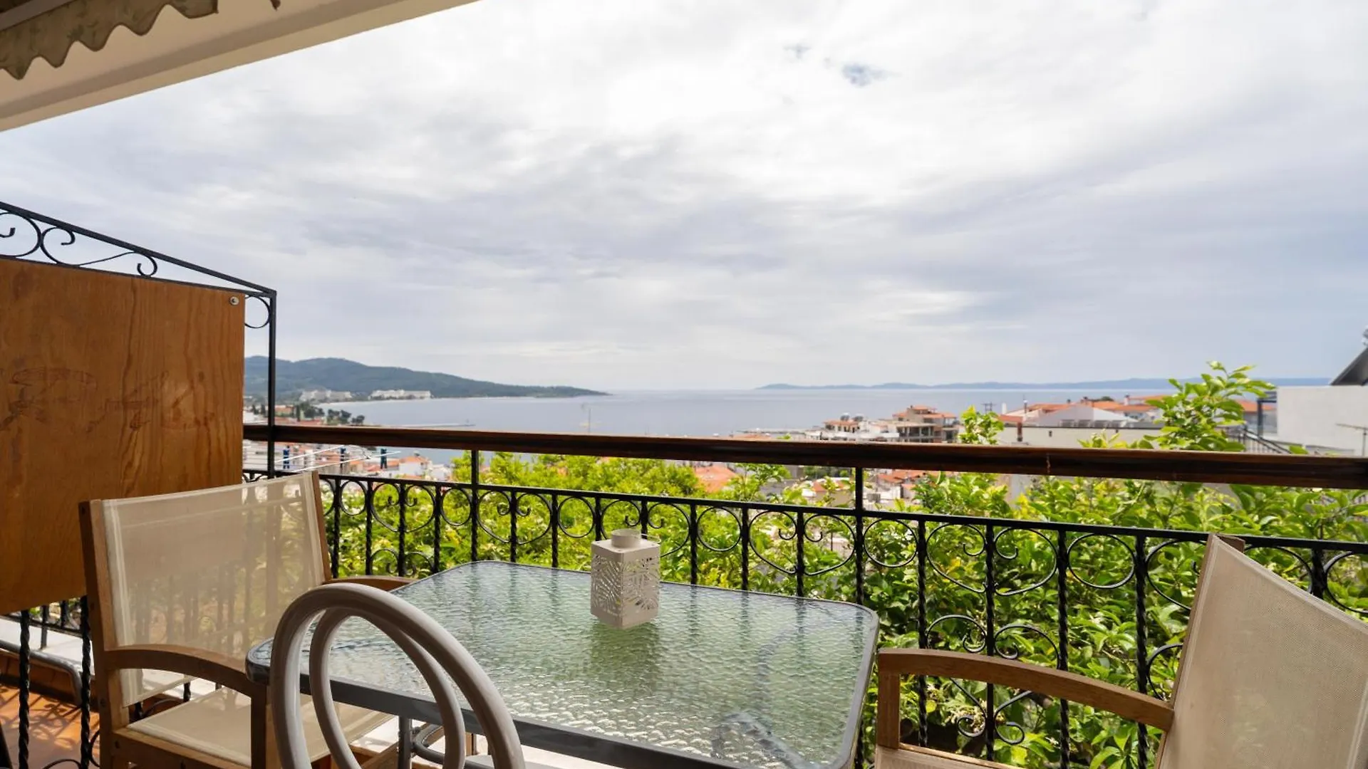 House Mistral Apartment Neos Marmaras