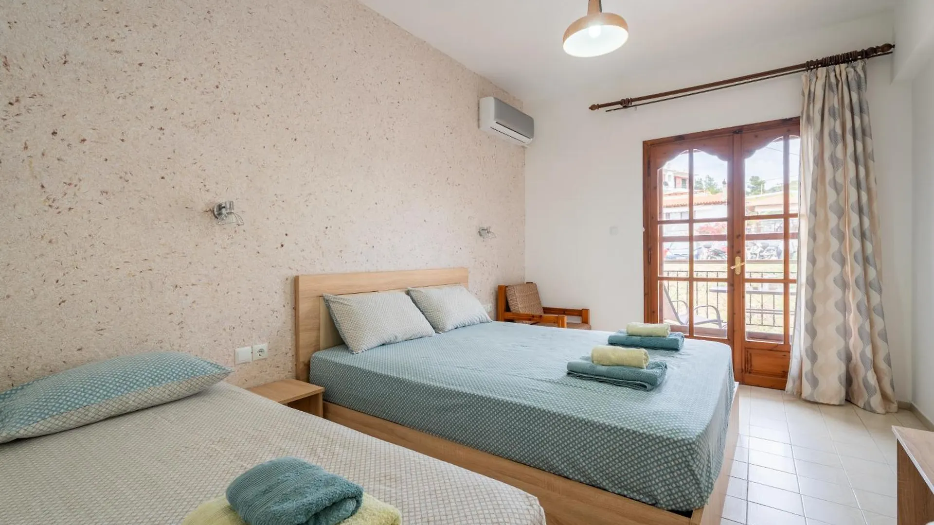 House Mistral Apartment Neos Marmaras