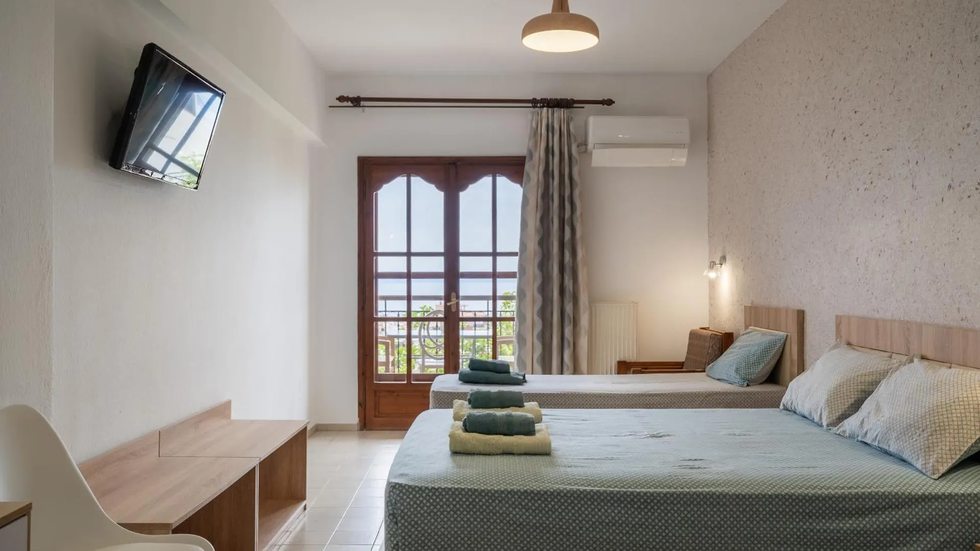 House Mistral Apartment Neos Marmaras