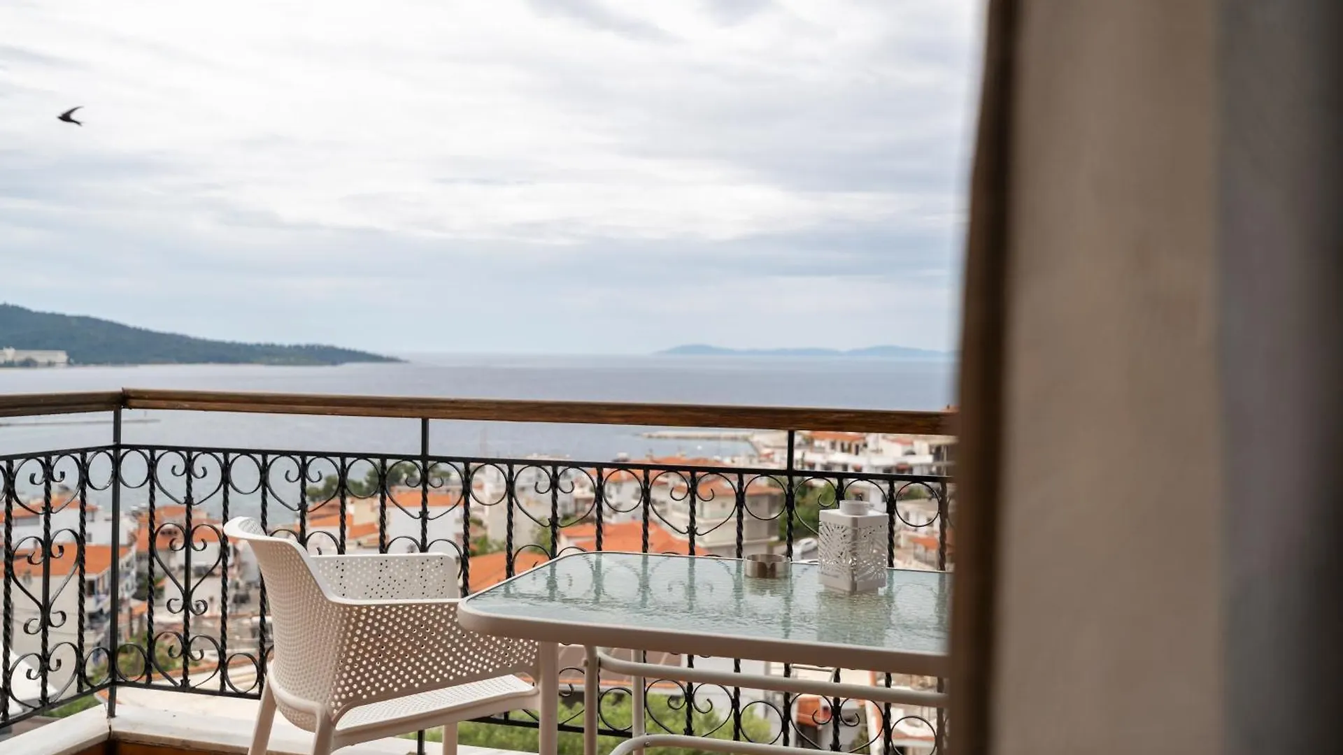 House Mistral Apartment Neos Marmaras